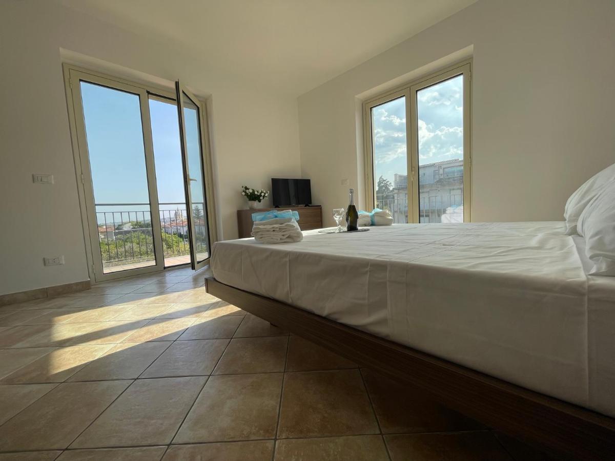 Maison De Cheeramie - Tourist Apartments Tra Mare E Etna ماسكالي المظهر الخارجي الصورة